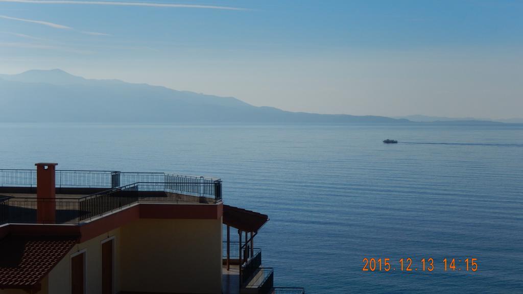 Jelena'S Luxury Apartments Sarandë エクステリア 写真
