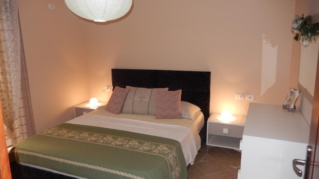 Jelena'S Luxury Apartments Sarandë エクステリア 写真